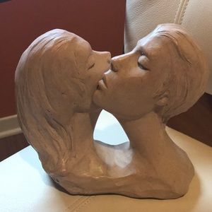 New Vintage Sculptured Treasures Faces of Love Statue 1982